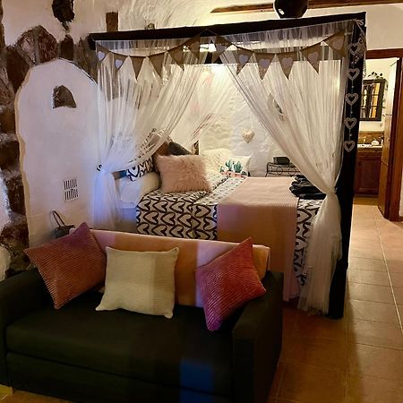 Cuevas De La Paz - Cave House Holidays Los Carriones Ngoại thất bức ảnh