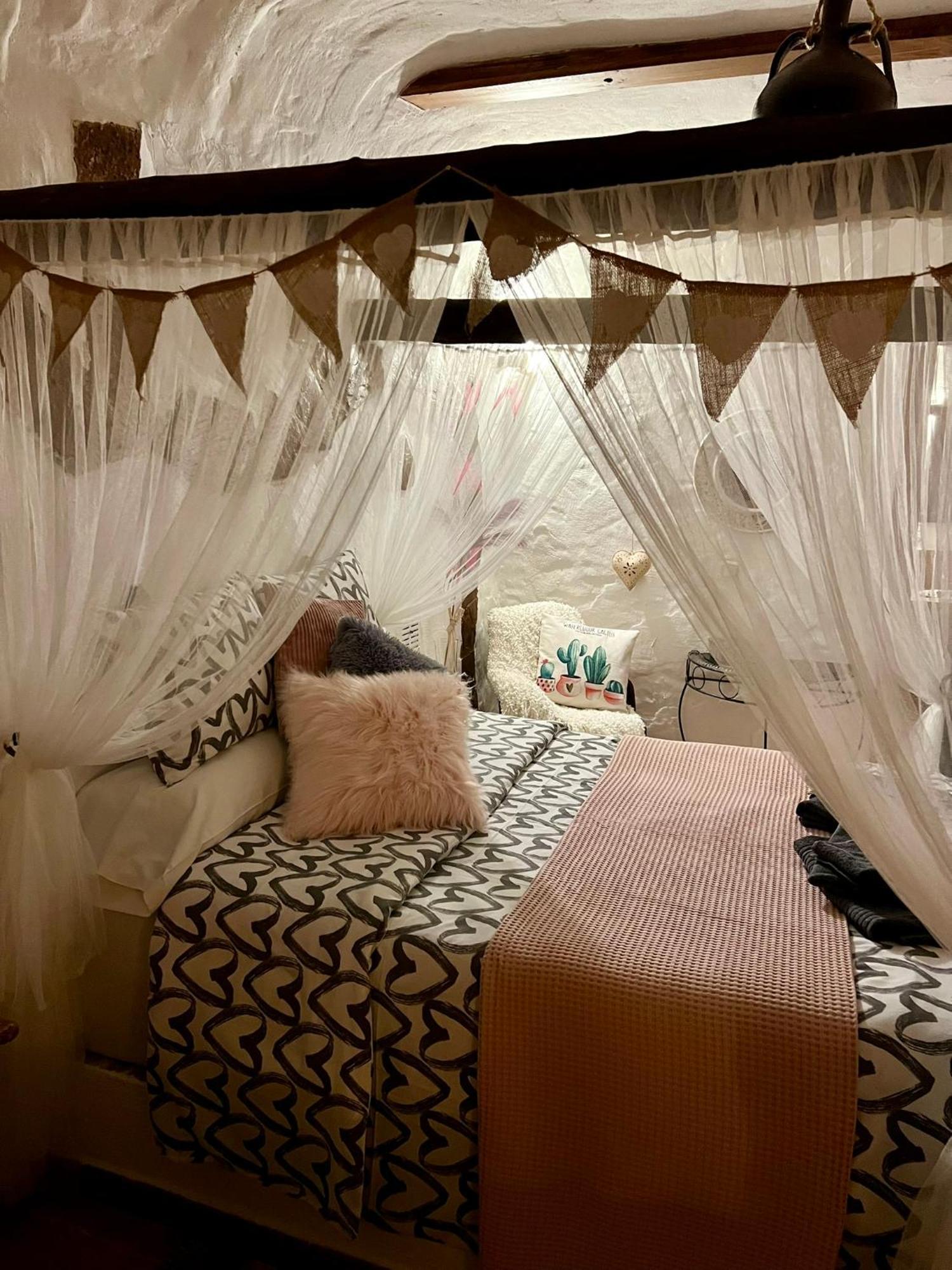 Cuevas De La Paz - Cave House Holidays Los Carriones Ngoại thất bức ảnh